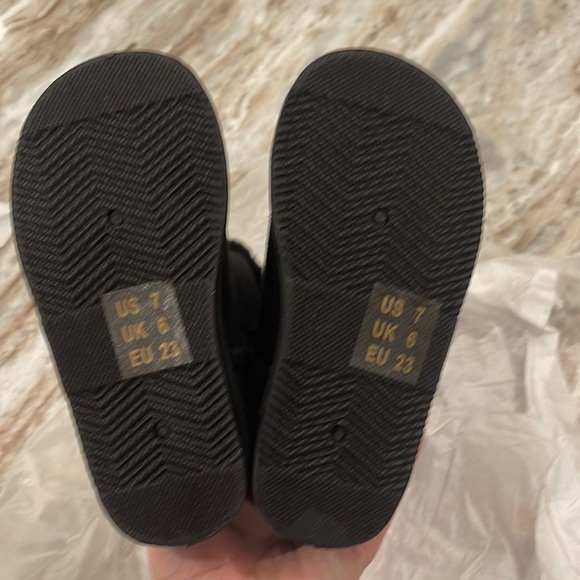 Toddler Boots NWT Size 7 - Picture 3 of 7